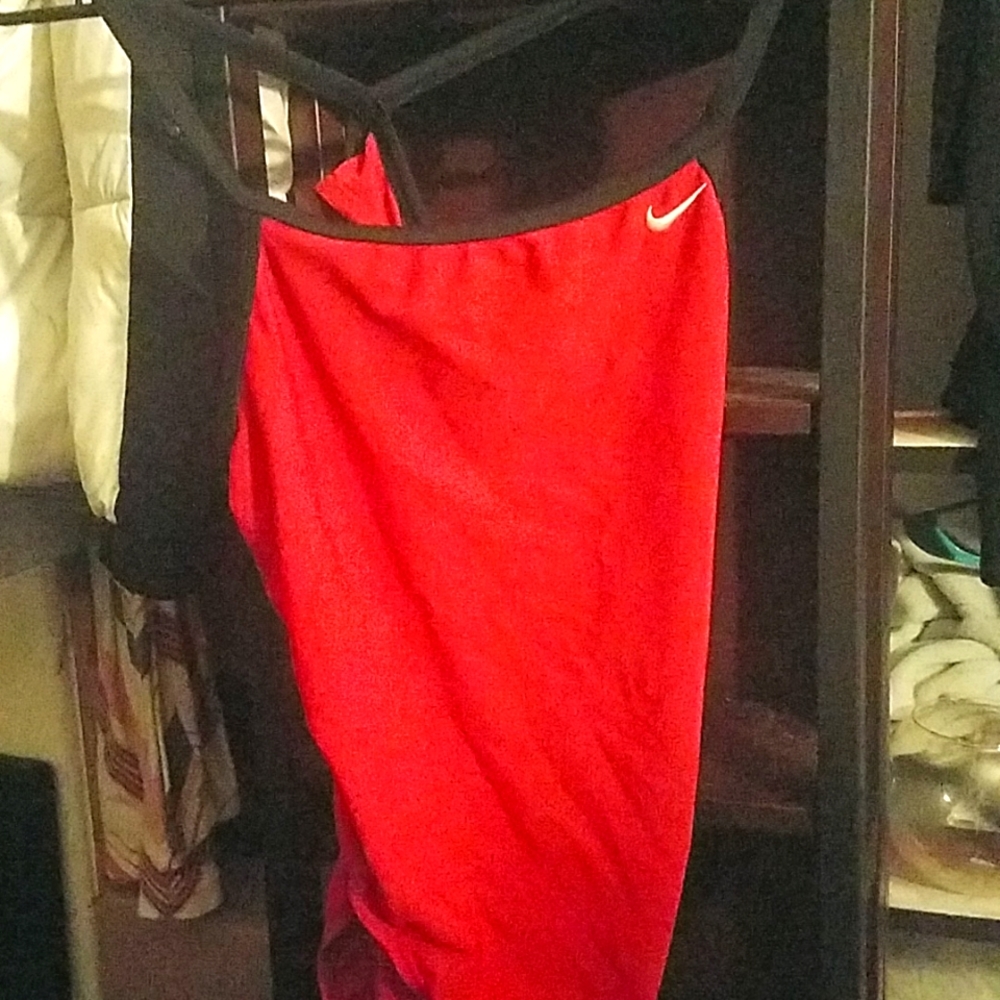 nike one piece size m